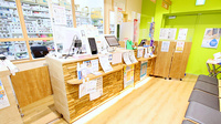 調剤薬局ツルハドラッグ仙台落合店の受付/カウンター