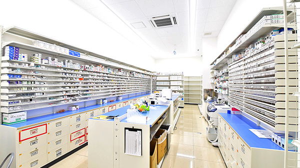 スギ薬局 八潮南川崎店の調剤室