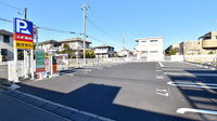 スギ薬局 丸山台店の駐車場