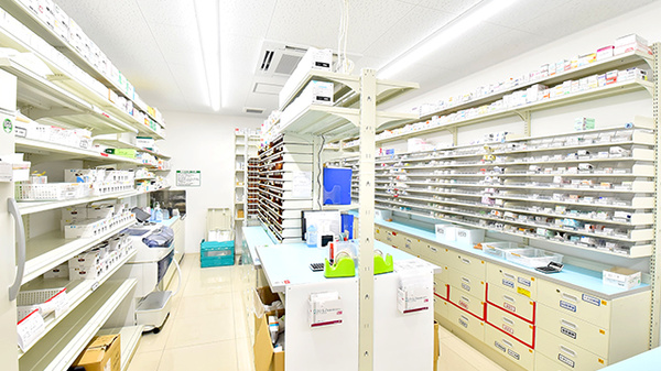 スギ薬局 高槻栄町店の調剤室