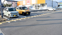 サン薬局木津西店の駐車場