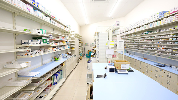 スギ薬局 福井インター店の調剤室