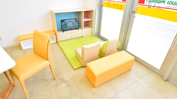 スギ薬局 鳴海南店のキッズ用設備