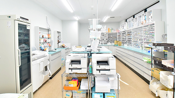 サエラ薬局 綱島店の調剤室