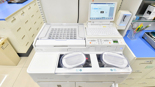 ドラッグイレブン薬局御笠川店の調剤器具