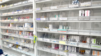 にじいろ薬局　吹田店の薬棚