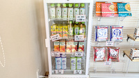 フレンド薬局　小山喜沢店の飲食物