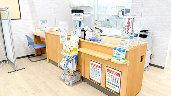 セキ薬局　梅郷店の受付/カウンター