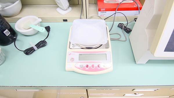 ファーマライズ薬局 札幌医大前店の調剤器具