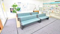 ファーマライズ薬局 亀田店の待合スペース