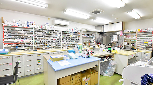 ファーマライズ薬局 亀田店の調剤室