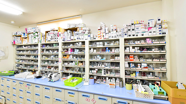 ファーマライズ薬局 昭和店の薬棚