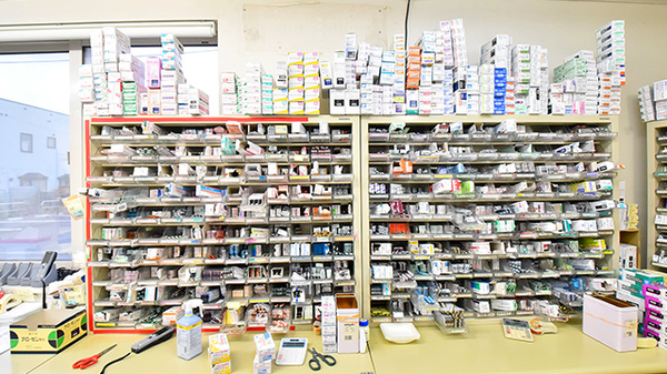ファーマライズ薬局 鍛治店の薬棚