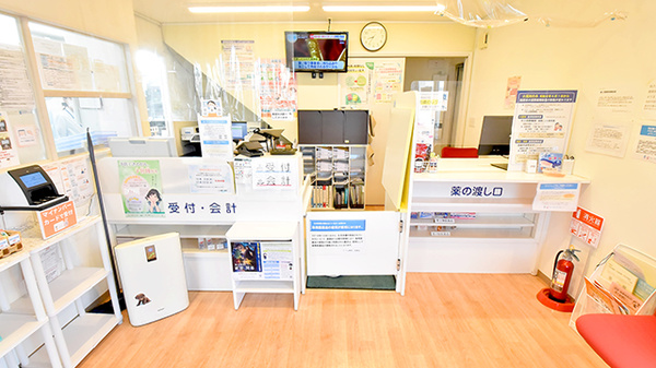 トリム薬局 桔梗店の受付/カウンター