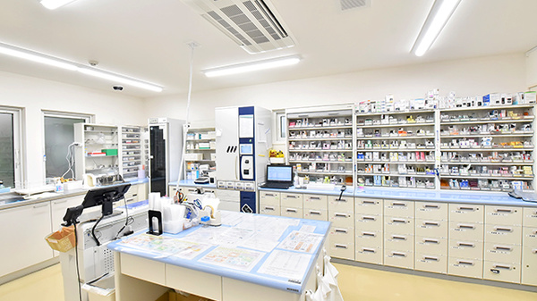 ファーマライズ薬局 赤川店の調剤室