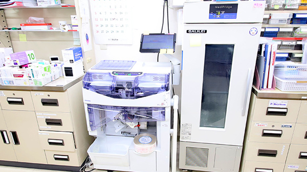 ファーマライズ薬局 かやま店の調剤器具