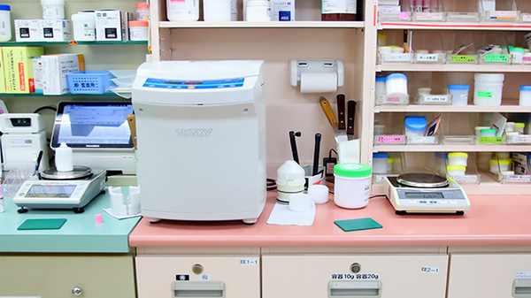 ファーマライズ薬局 姥ケ山店の調剤器具