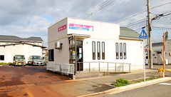 トリム薬局 姥ケ山店の外観