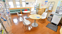 ファーマライズ薬局 寺尾店の待合スペース