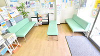 ファーマライズ薬局 須坂店の待合スペース