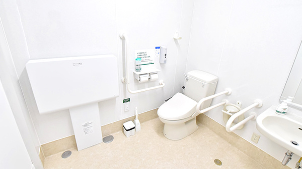 スギ薬局 平群店のお手洗い