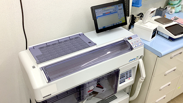 花・花薬局昭和通り店の調剤器具