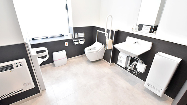 ツルハN6薬局のお手洗い