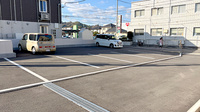 チューリップ薬局の駐車場
