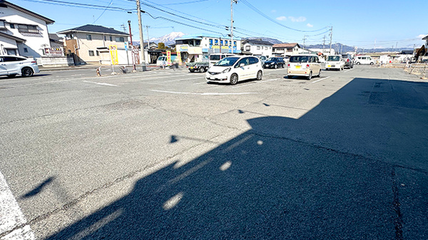 モリキ長野柳原薬局の駐車場