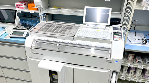 ドラッグセイムス瑞穂二本木薬局の調剤器具