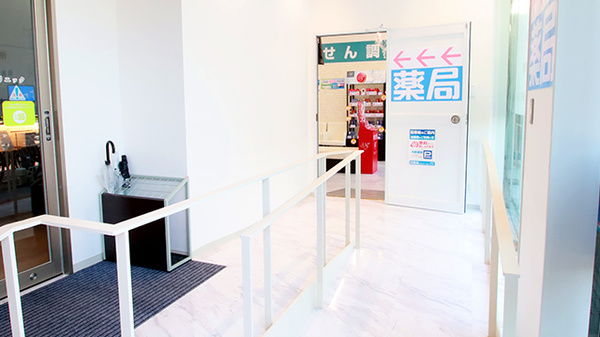 薬局日本メディカルシステム 堺駅前店の入口