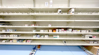 イオン薬局古河店の薬棚