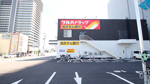調剤薬局ツルハドラッグ仙台大和町5丁目店の駐車場