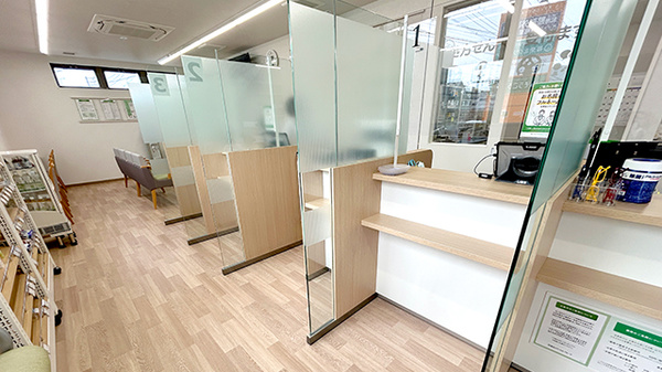 そうごう薬局 篠栗店の受付/カウンター