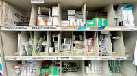 大信薬局 天神北店の薬棚