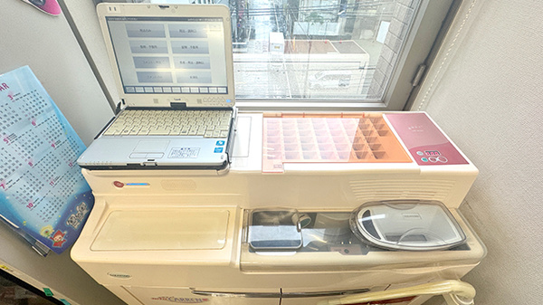 大信薬局 天神北店の調剤器具