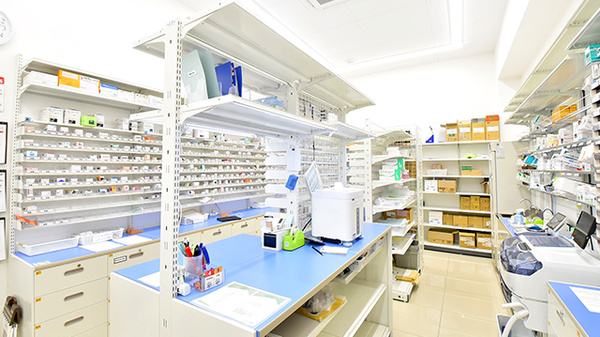 スギ薬局 東久留米駅北口店の調剤室