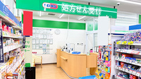 ドラッグセイムス三ノ輪薬局の入口