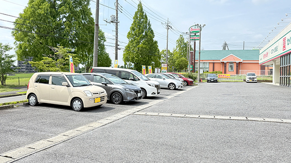 ドラッグセイムスあすみが丘薬局の駐車場