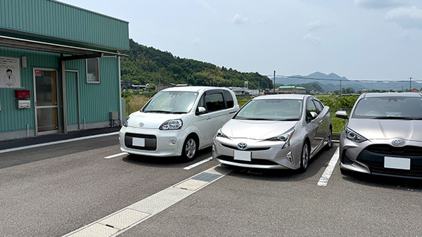 ウラタ薬局　関山田店の駐車場