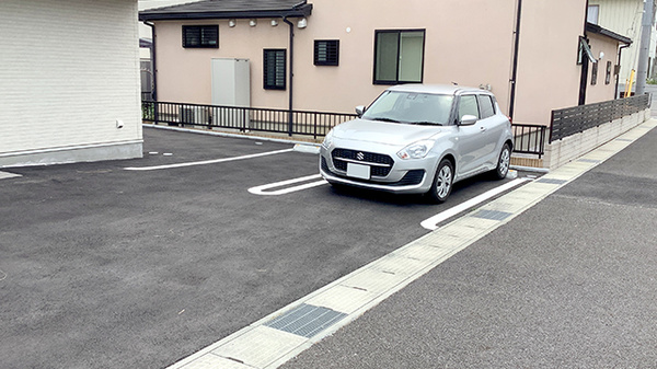 ウイン薬局前橋駒形店の駐車場