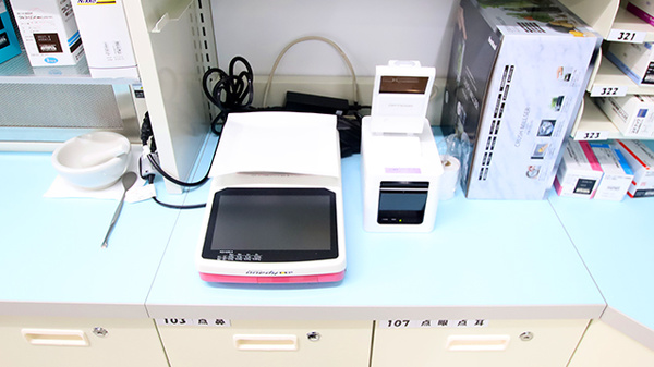 調剤薬局ツルハドラッグ仙台上杉店の調剤器具