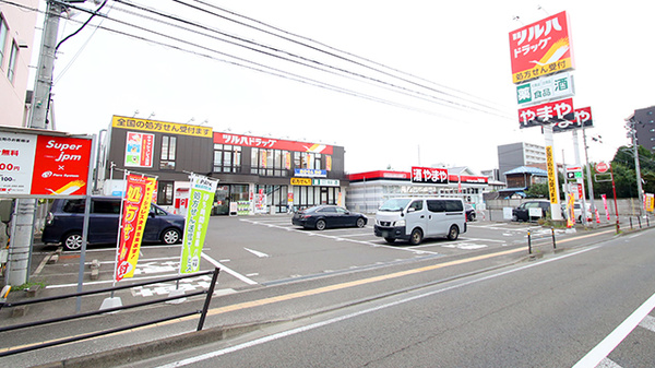 調剤薬局ツルハドラッグ仙台上杉店の駐車場