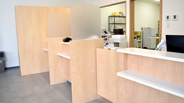 みけねこ薬局　八幡店の受付/カウンター