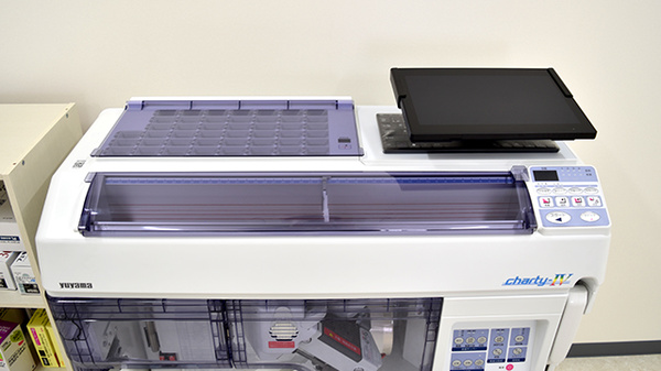 みけねこ薬局　八幡店の調剤器具