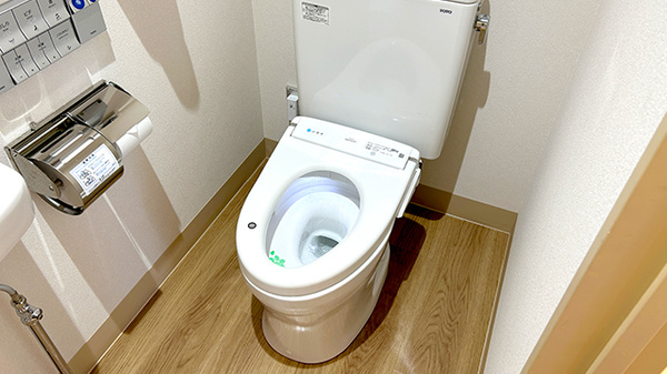イオン薬局安謝店のお手洗い