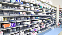 ププレひまわり薬局鮎喰店の薬棚