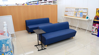 ププレひまわり薬局山陽店の待合スペース