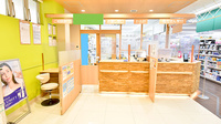 調剤薬局ツルハドラッグ五月台駅前店の受付/カウンター