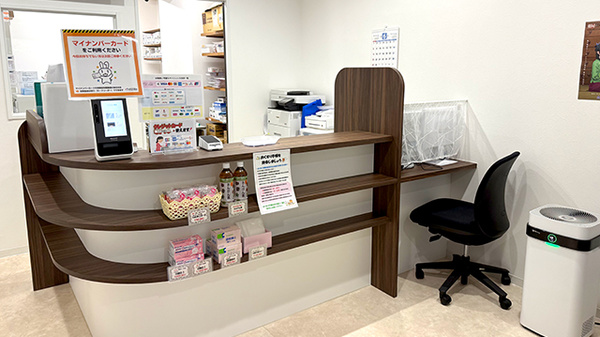 トラスト薬局　六条店の受付/カウンター